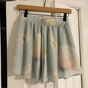 Show Me Your MuMu Seashell Shorts